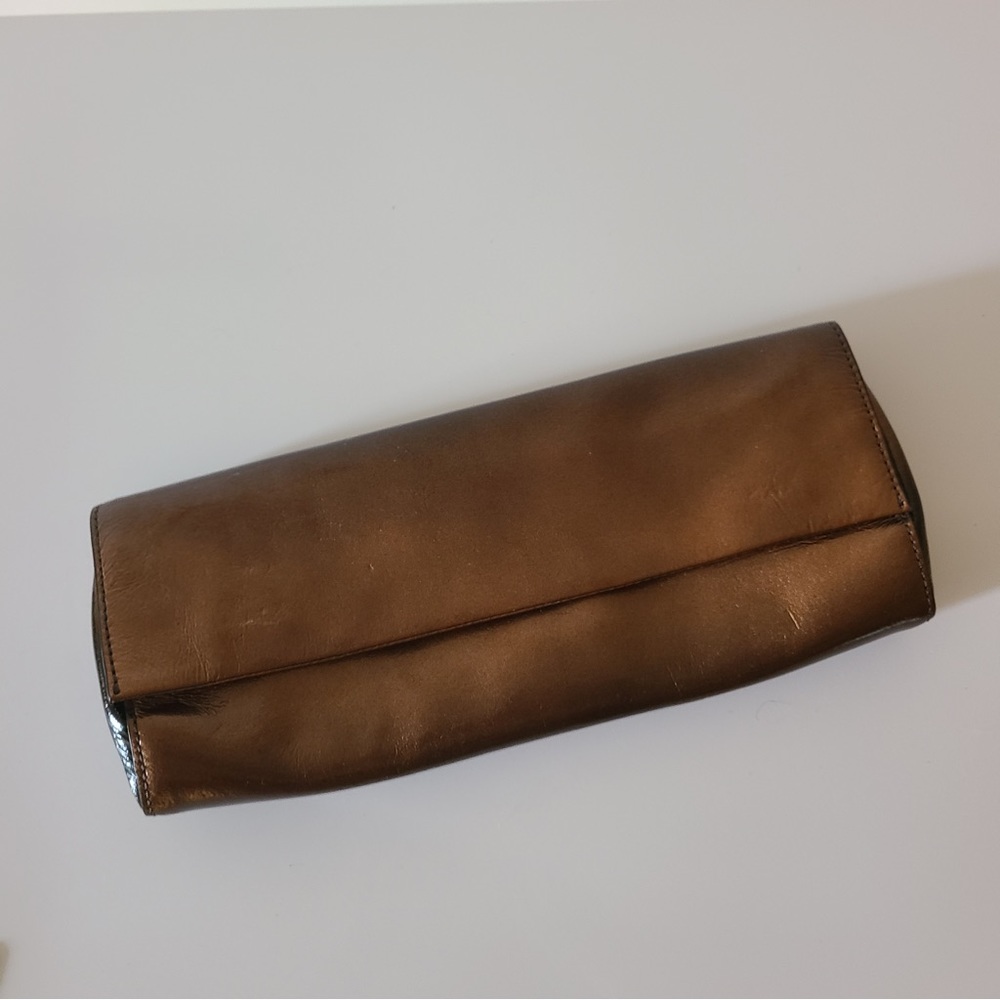 Ann Taylor EUC iridescent BEAUTIFUL clutch